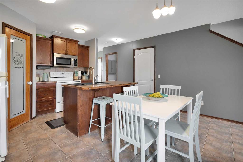 Fifth View of 156 Oswald Close , Oriole Park West, Red Deer, Alberta, T4P 0C1
