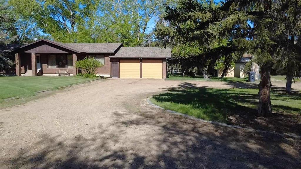 31 Larch Avenue , A2313523, Alberta,