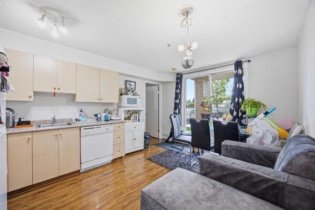 Fourth View of 146, 1717 60 Street SE, Red Carpet, Calgary, Alberta, T2A 7Y7