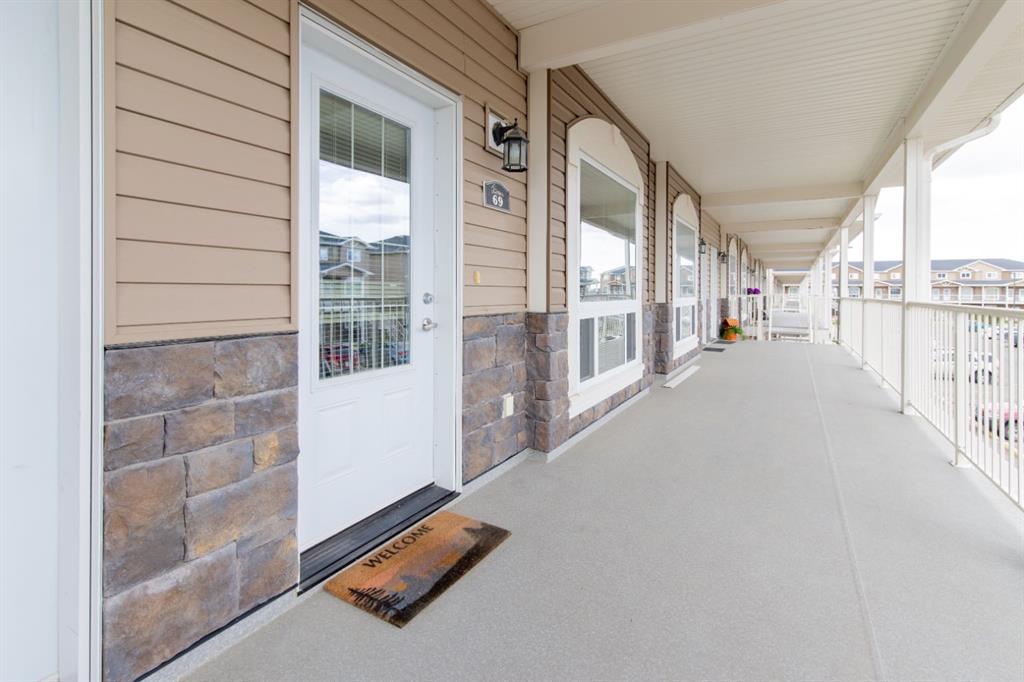 Fifth View of 69, 51 Keystone Terrace W, Copperwood, Lethbridge, Alberta, T1J 5B8