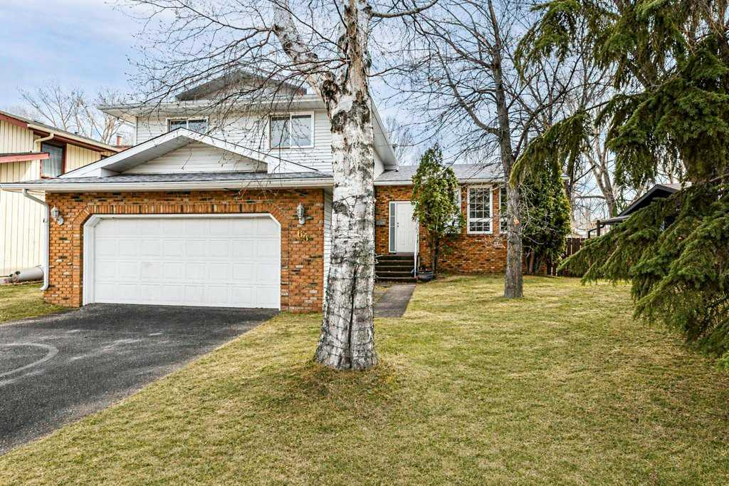 65 Wiltshire Boulevard , A2313624, Alberta,