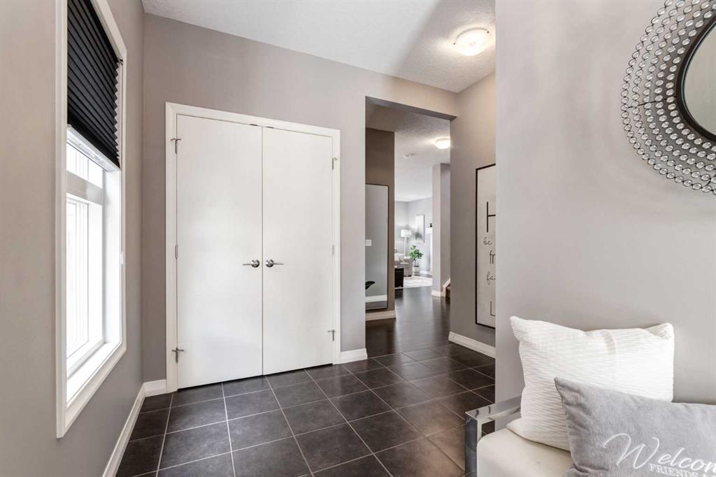 Fourth View of 33 Evansglen Drive NW, Evanston, Calgary, Alberta, T3P0P4