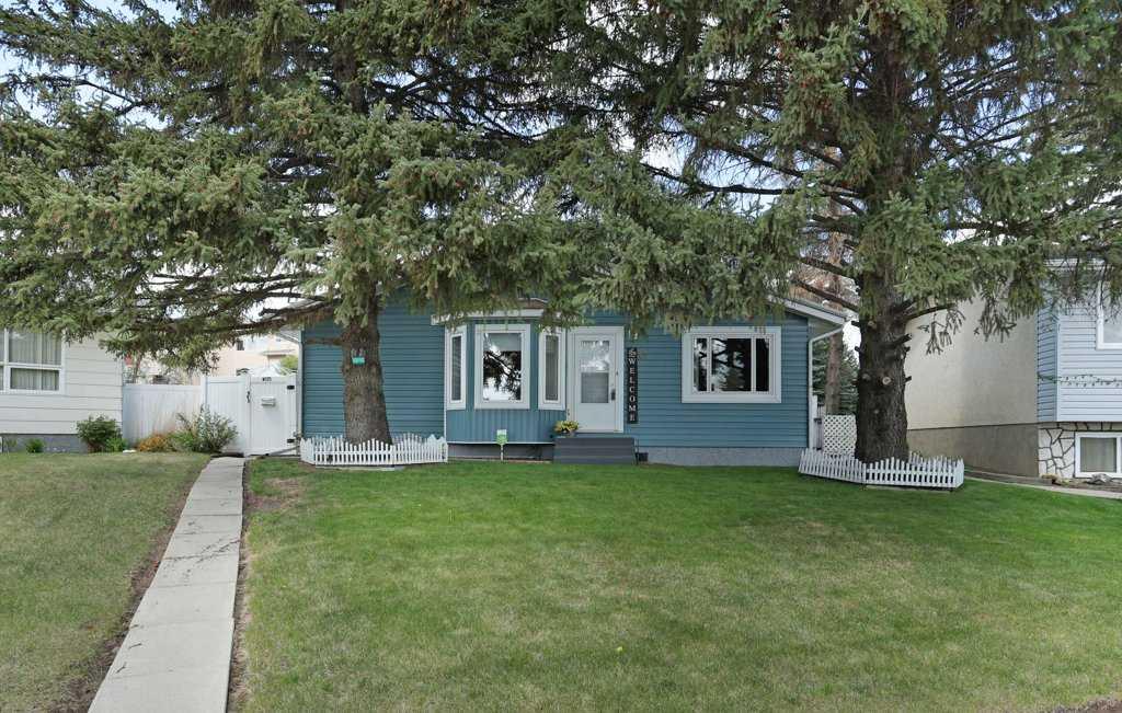 65 Eastbrook Drive , A2313681, Alberta,