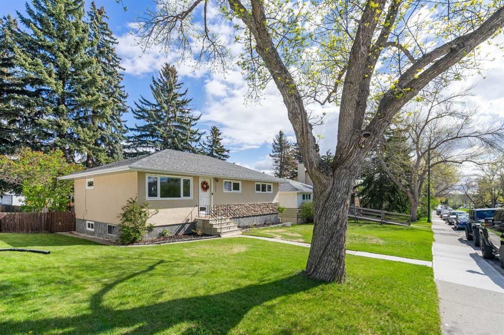 Fourth View of 304 Blackthorn Road NW, Thorncliffe, Calgary, Alberta, T2K 3S3