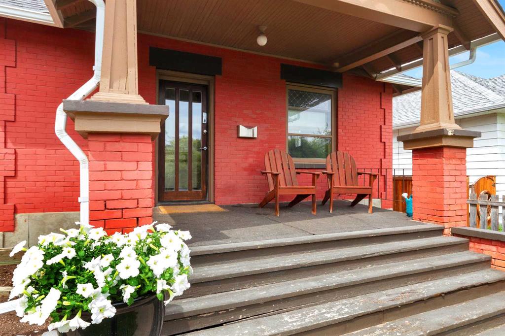 Fifth View of 2003 26a Street SW, Killarney/Glengarry, Calgary, Alberta, T3E2B9