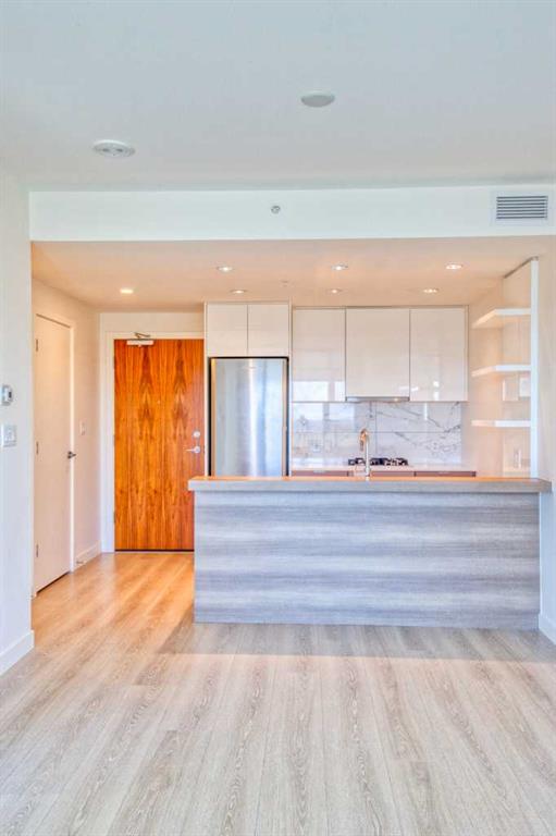 Fifth View of 1604, 108 Waterfront Court SW, Chinatown, Calgary, Alberta, T2P 1K7