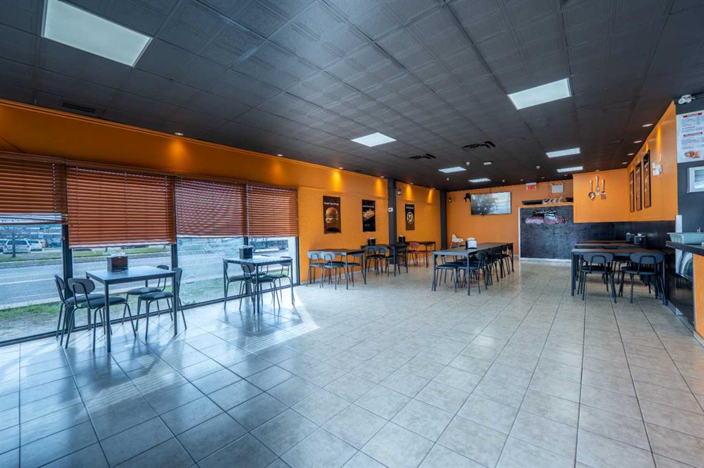 Unit 1, 5147 20 Avenue SE, A2313766, Alberta,