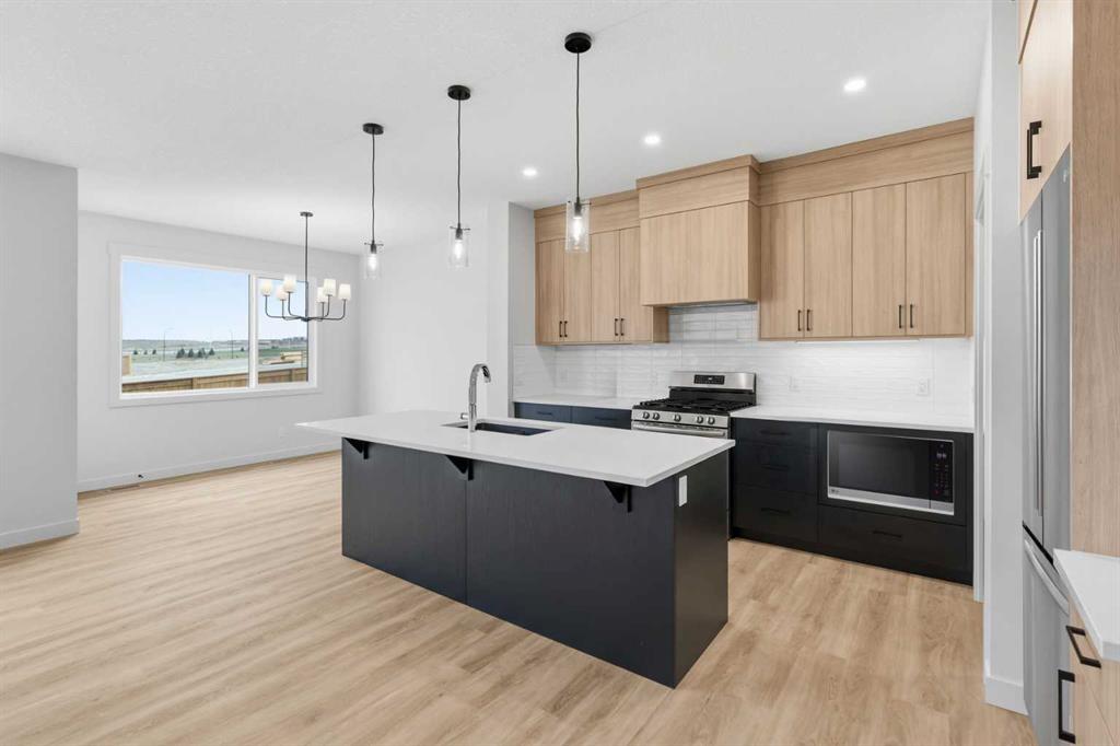 Third View of 190 Annette Landing NW, Glacier Ridge, Calgary, Alberta, T3R 2K2