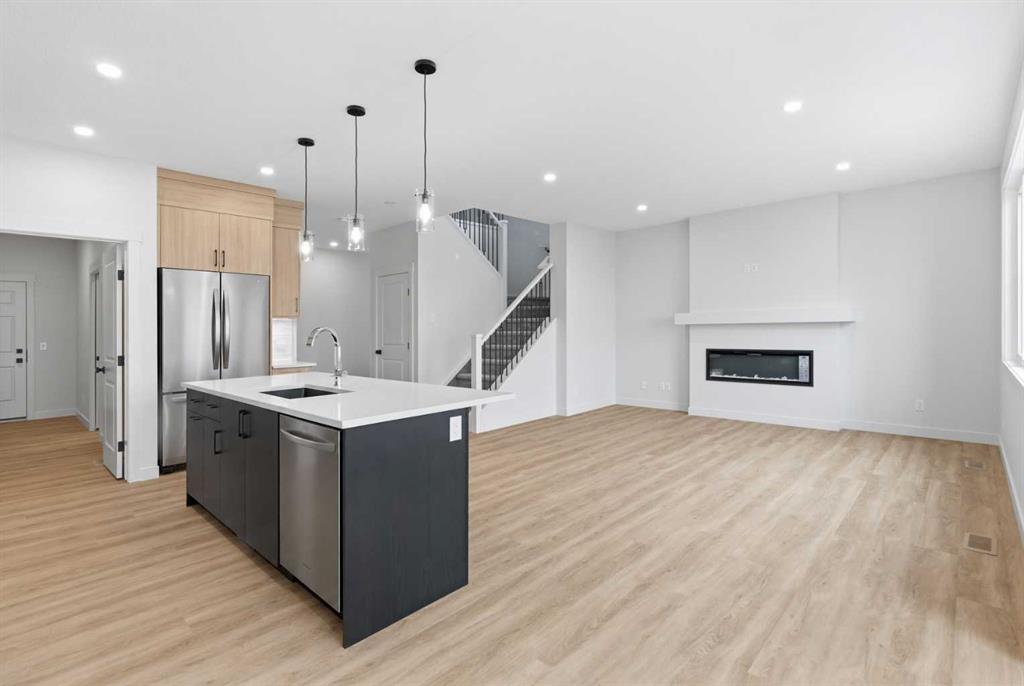 Fourth View of 190 Annette Landing NW, Glacier Ridge, Calgary, Alberta, T3R 2K2
