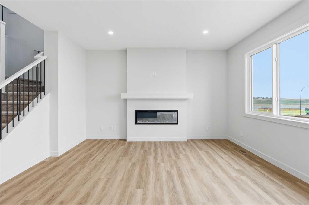 Fifth View of 190 Annette Landing NW, Glacier Ridge, Calgary, Alberta, T3R 2K2