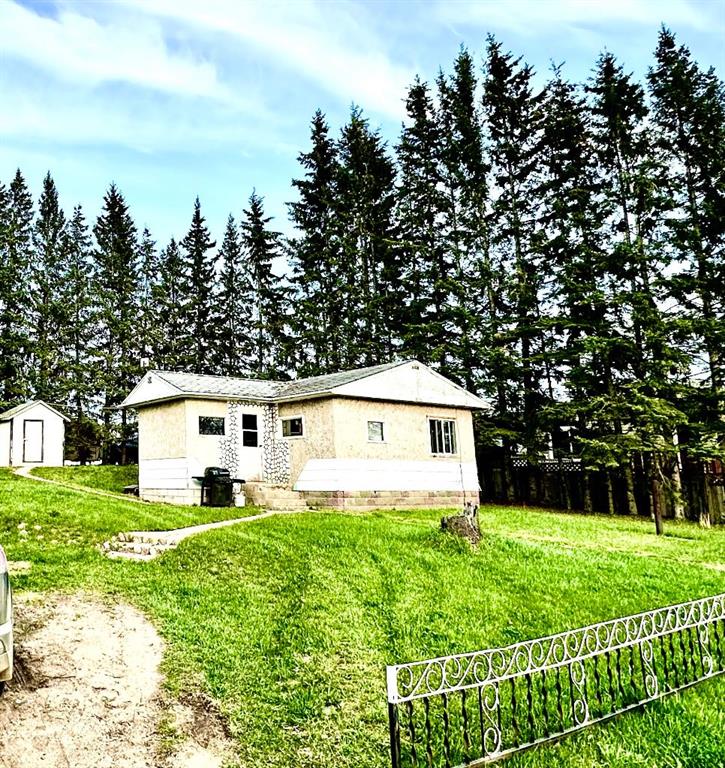 Second View of 905 & 909 10th Street , Hylo, Hylo, Alberta, T0A 1Z0