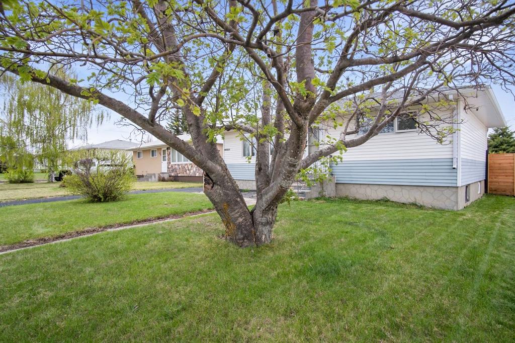 Fourth View of 5417 50 Street , NONE, Olds, Alberta, T4H1J1