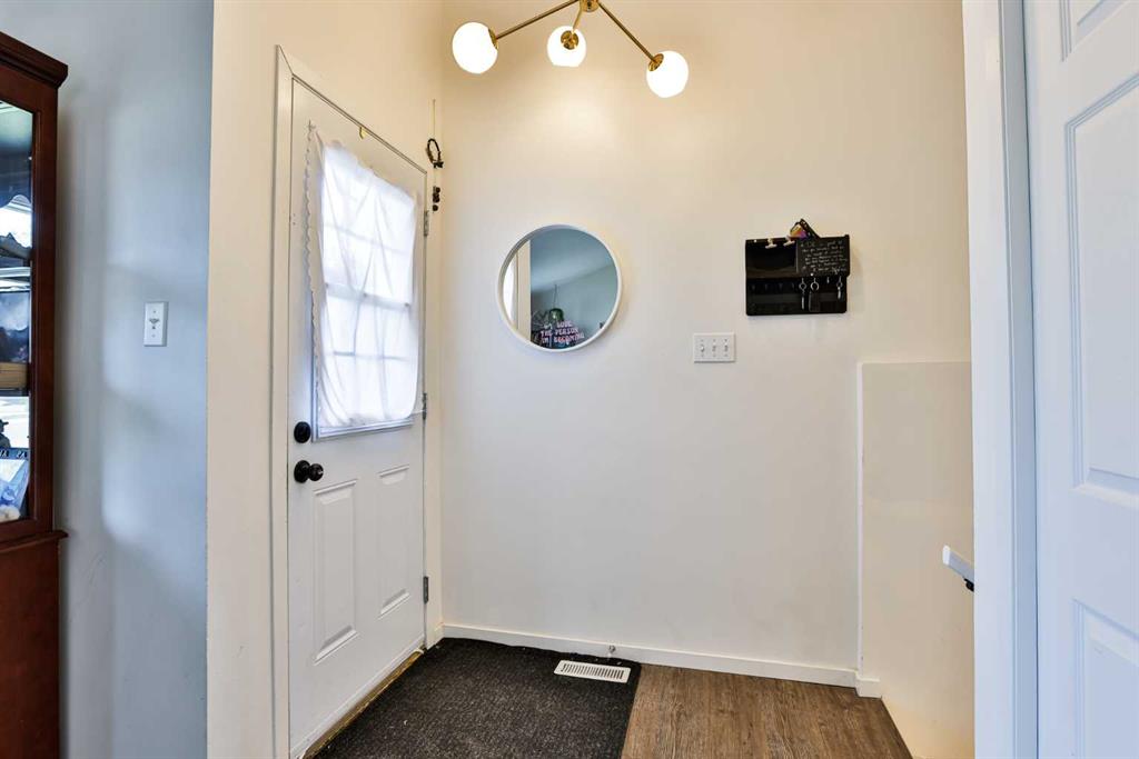 Third View of 65 Princeton Crescent W, Varsity Village, Lethbridge, Alberta, T1K 4S5