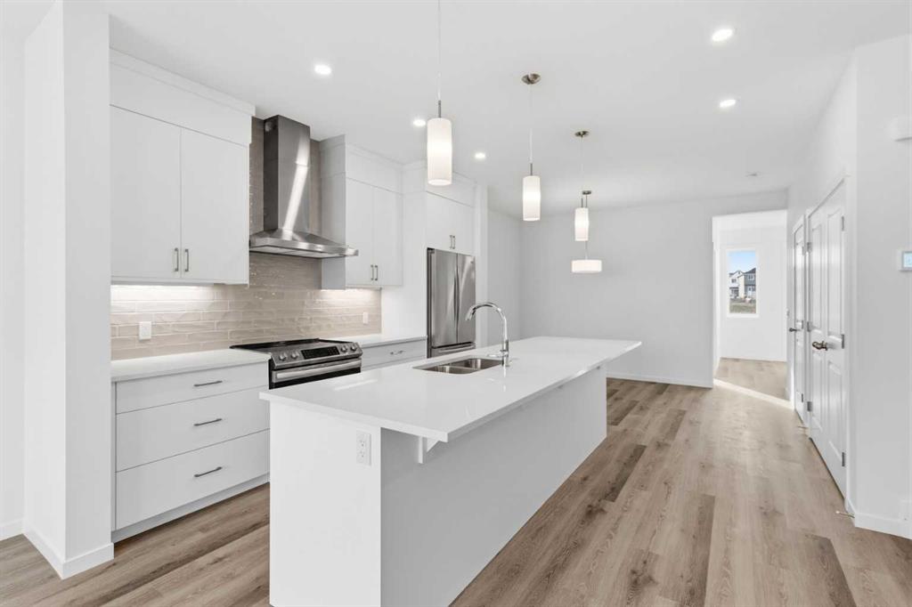Fifth View of 199 Annette Landing NW, Glacier Ridge, Calgary, Alberta, T3R 2K2