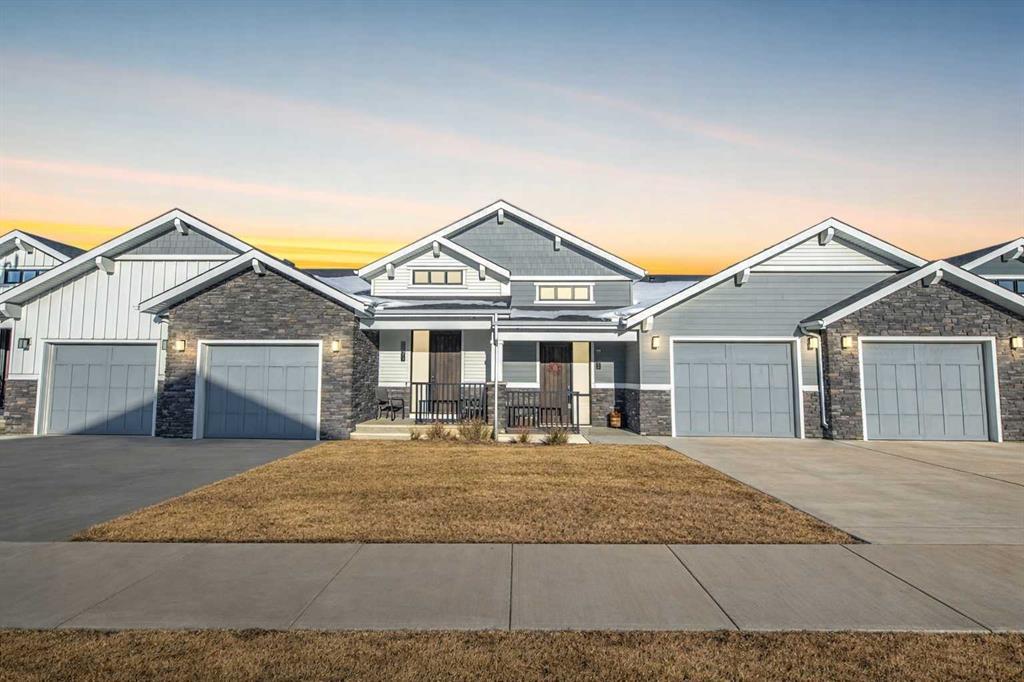 Third View of 12572 Crestmont Boulevard SW, Crestmont, Calgary, Alberta, T3B6J5