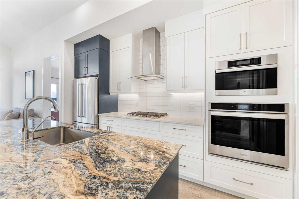 Fourth View of 12572 Crestmont Boulevard SW, Crestmont, Calgary, Alberta, T3B6J5