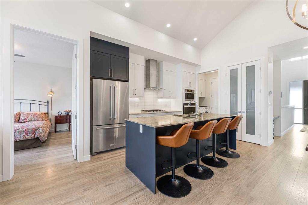 Fifth View of 12572 Crestmont Boulevard SW, Crestmont, Calgary, Alberta, T3B6J5