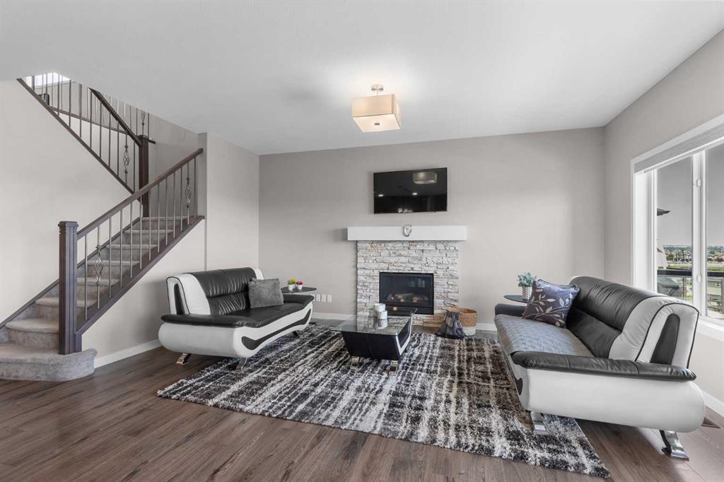 Fourth View of 247 Hillcrest Heights SW, Hillcrest, Airdrie, Alberta, T4B 3Z2