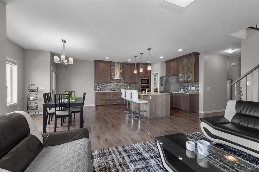 Fifth View of 247 Hillcrest Heights SW, Hillcrest, Airdrie, Alberta, T4B 3Z2