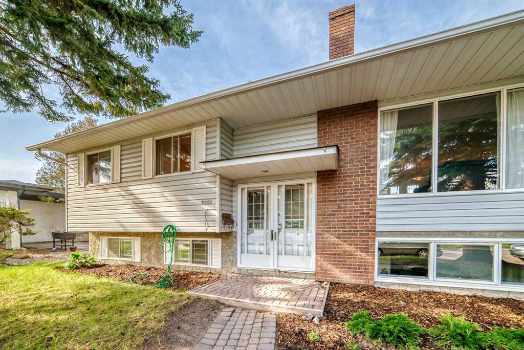Third View of 5051 Vantage Crescent NW, Varsity, Calgary, Alberta, T3A1X6