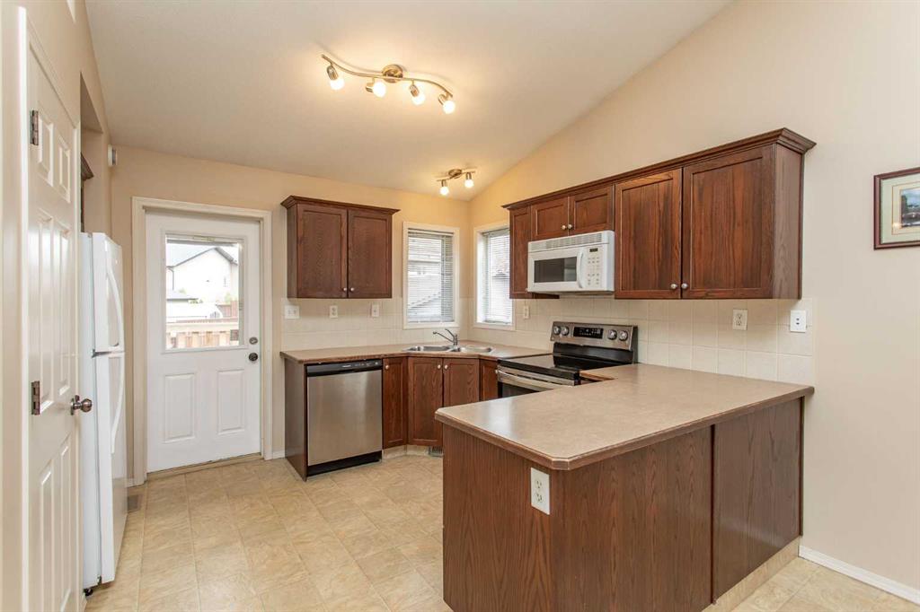 Fourth View of 109 Inglewood Drive , Inglewood West, Red Deer, Alberta, T4R 0B2
