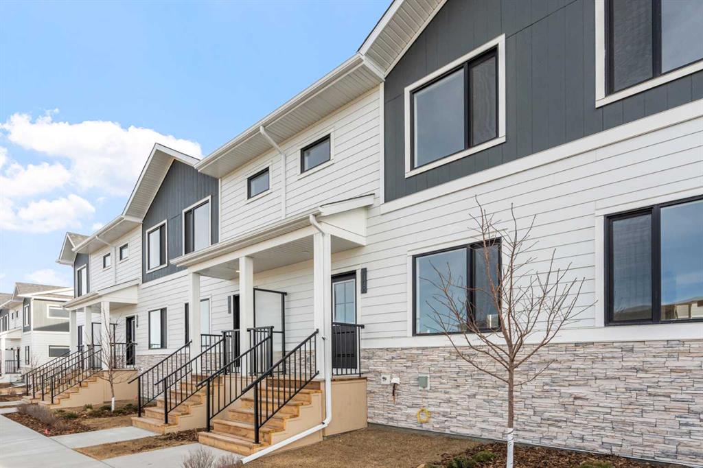 Second View of 1007, 25 Wildwoods Court SW, Wildflower, Airdrie, Alberta, T4B 5V7