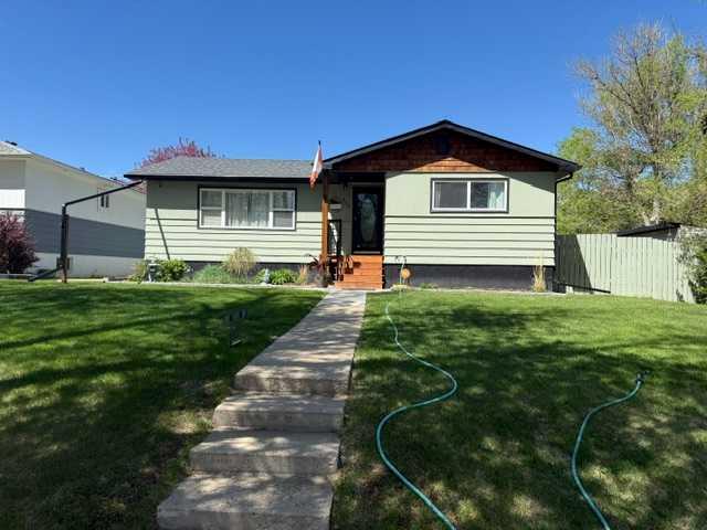 430 3 Avenue E, A2314232, Alberta,