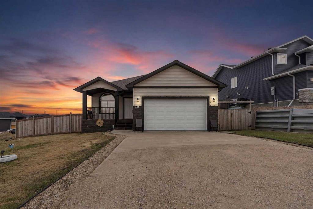 445 Beacon Hill Drive , A2314244, Alberta,
