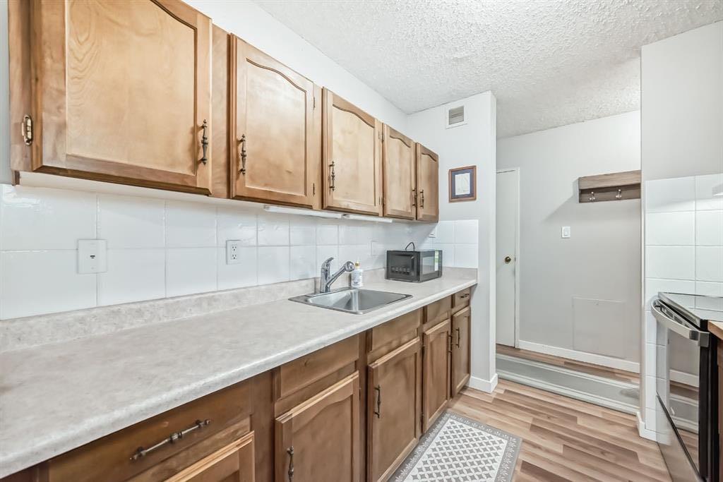 Fifth View of 382, 8948 Elbow Drive SW, Haysboro, Calgary, Alberta, T2V 0H9