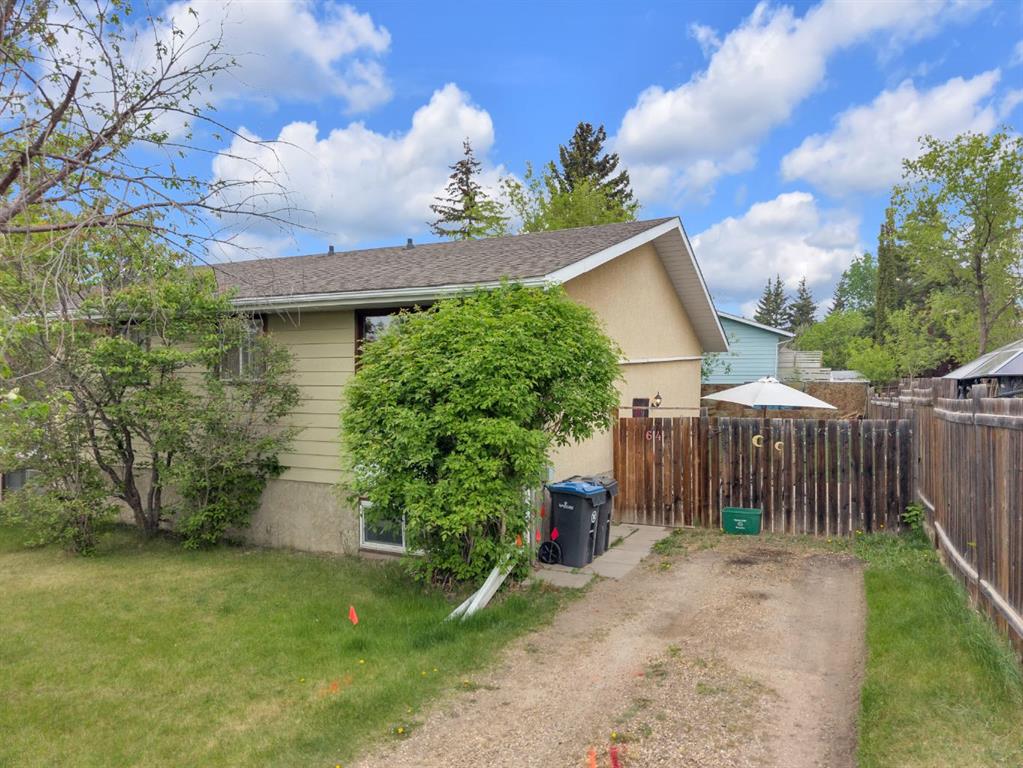 64 Sylvan Drive , A2314297, Alberta,