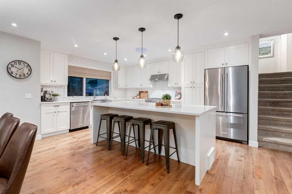 Fifth View of 7319 Keewatin Street SW, Kelvin Grove, Calgary, Alberta, T2V 2M6