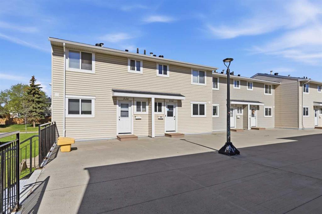 Third View of 520, 600 Signal Road , Thickwood, Fort McMurray, Alberta, T9H 3Z4