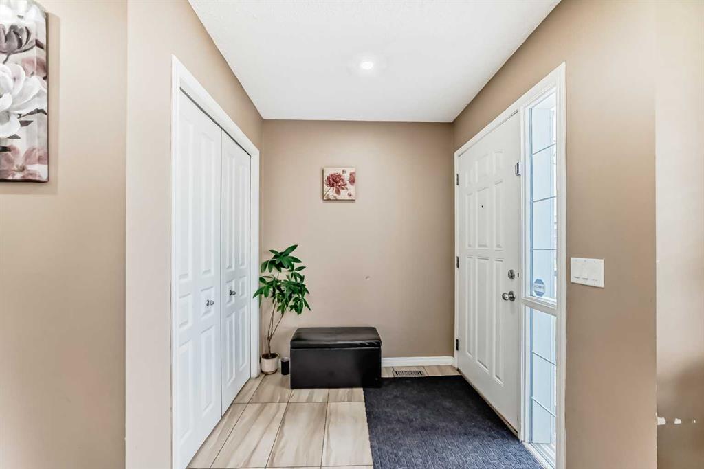 Fifth View of 1066 Taradale Drive NE, Taradale, Calgary, Alberta, T3J 0B2
