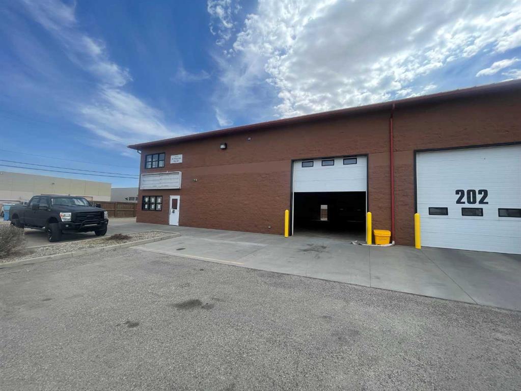 203, 541 Kingsview Way , A2314398, Alberta,