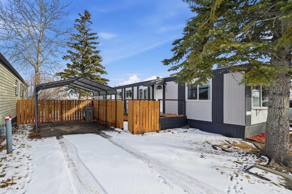 Third View of 281, 6220 17 Avenue SE, Red Carpet, Calgary, Alberta, T2A0V6