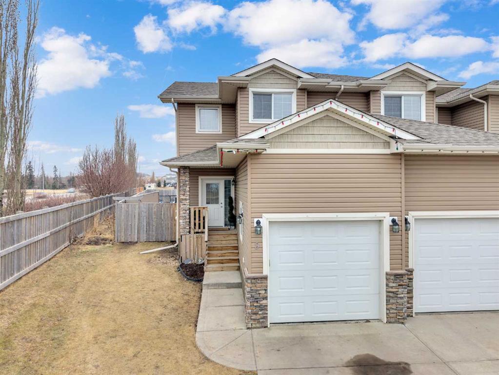 9 Ross Close , A2314438, Alberta,
