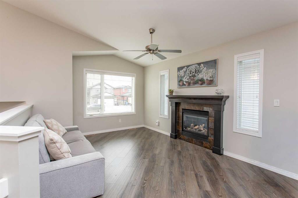 Fifth View of 5 Henderson Close , Hawkridge Estates, Penhold, Alberta, T0M 1R0