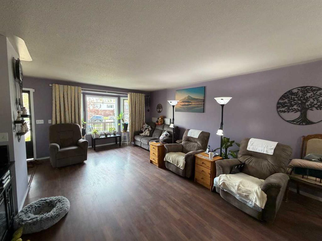 Third View of 4606B 48 Avenue , Downtown, Sylvan Lake, Alberta, T4S 1M8