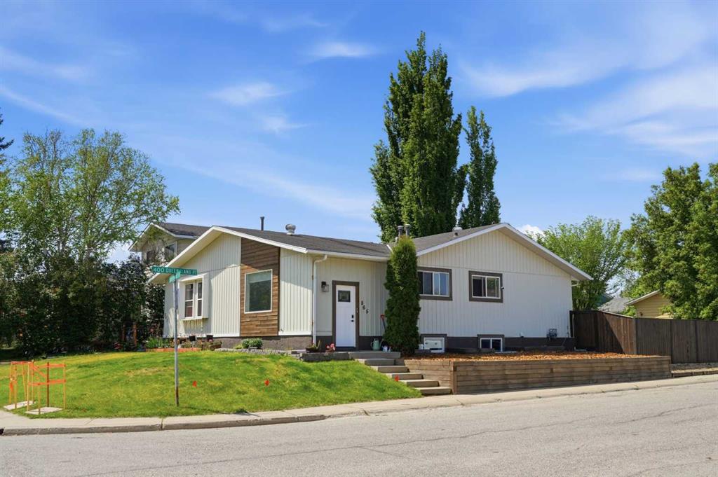 Third View of 865 Queensland Drive SE, Queensland, Calgary, Alberta, T2J 5E4
