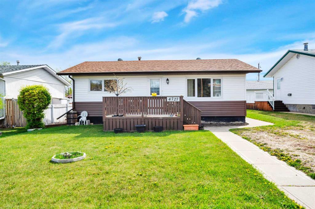 Second View of 4727 48 Street  , Palo, Sylvan Lake, Alberta, T4S 1M9