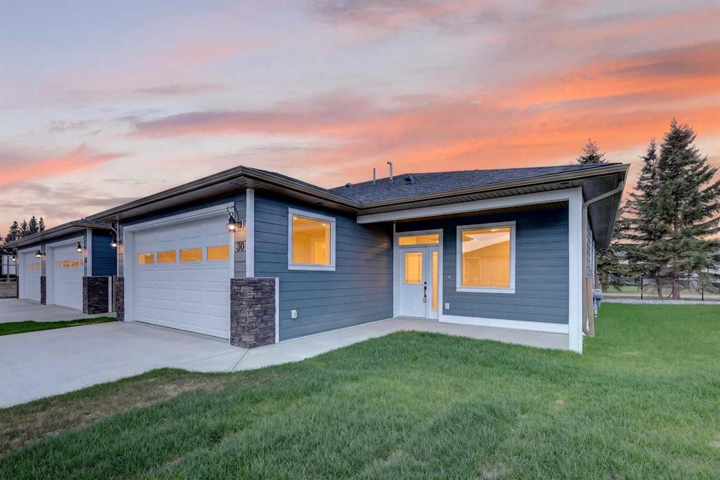 Second View of 30, 610 4 Avenue SW, NONE, Sundre, Alberta, T0M1X0