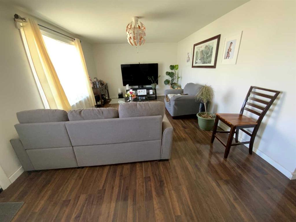 Fifth View of 422 Arena Avenue , NONE, Trochu, Alberta, T0M 2C0