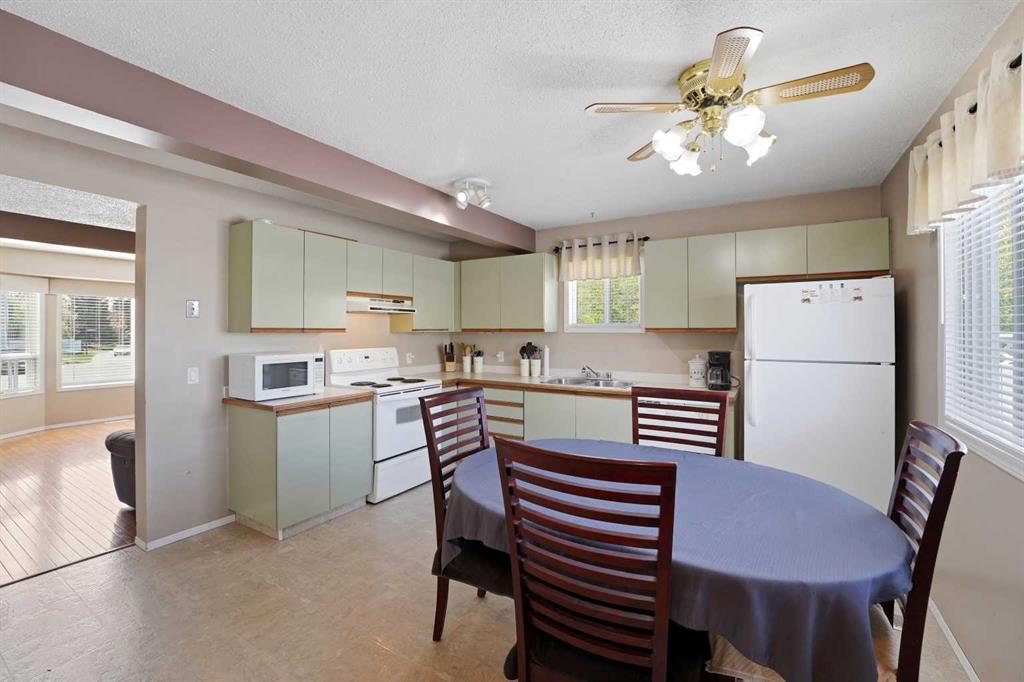 Third View of 1 Greig Close , Glendale Park Estates, Red Deer, Alberta, T4P 3L6
