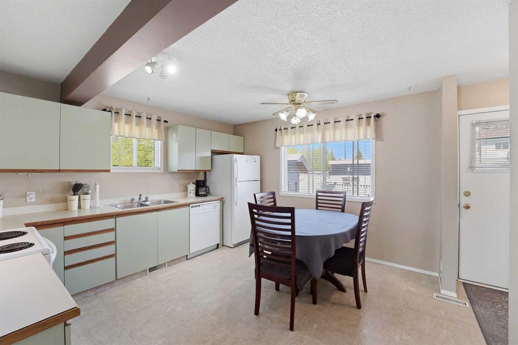 Fifth View of 1 Greig Close , Glendale Park Estates, Red Deer, Alberta, T4P 3L6
