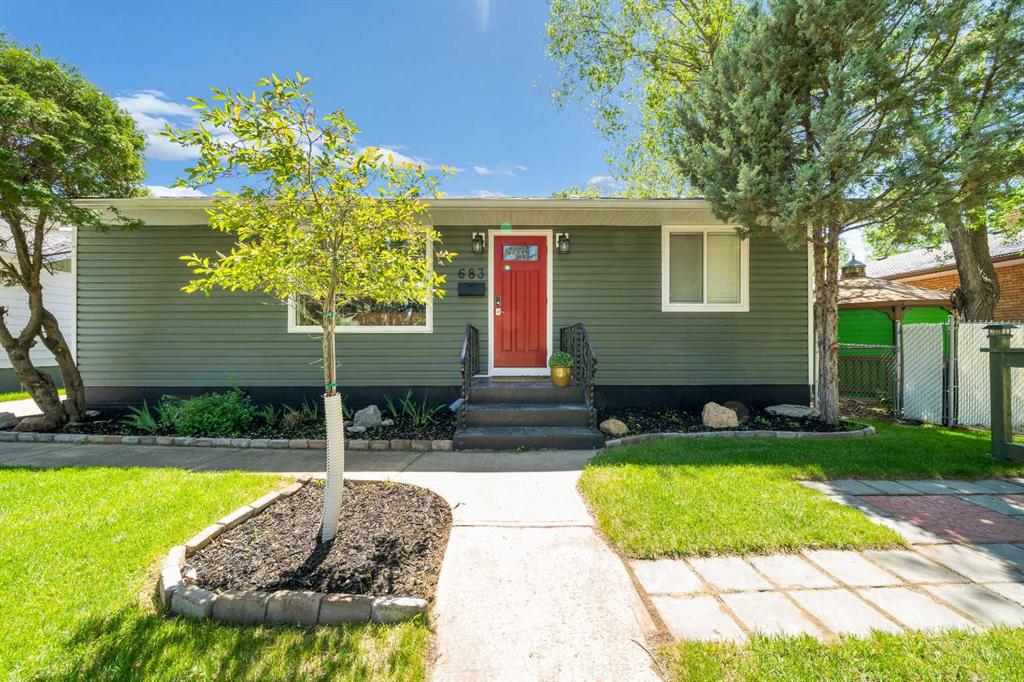 683 7 Street SW, A2314597, Alberta,