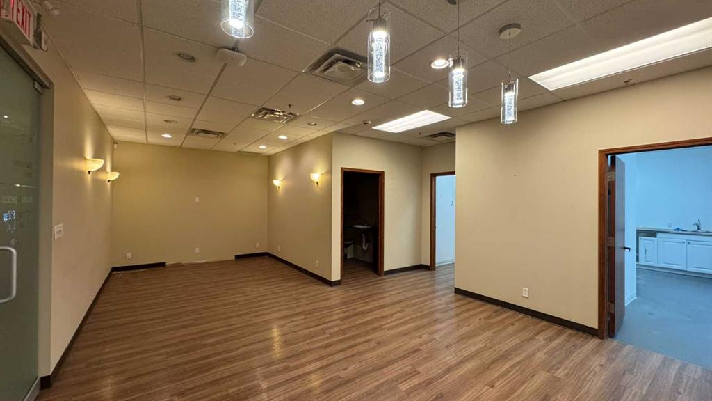 Fifth View of 24, 2500 4 Street SW, Mission, Calgary, Alberta, T2S 1X6