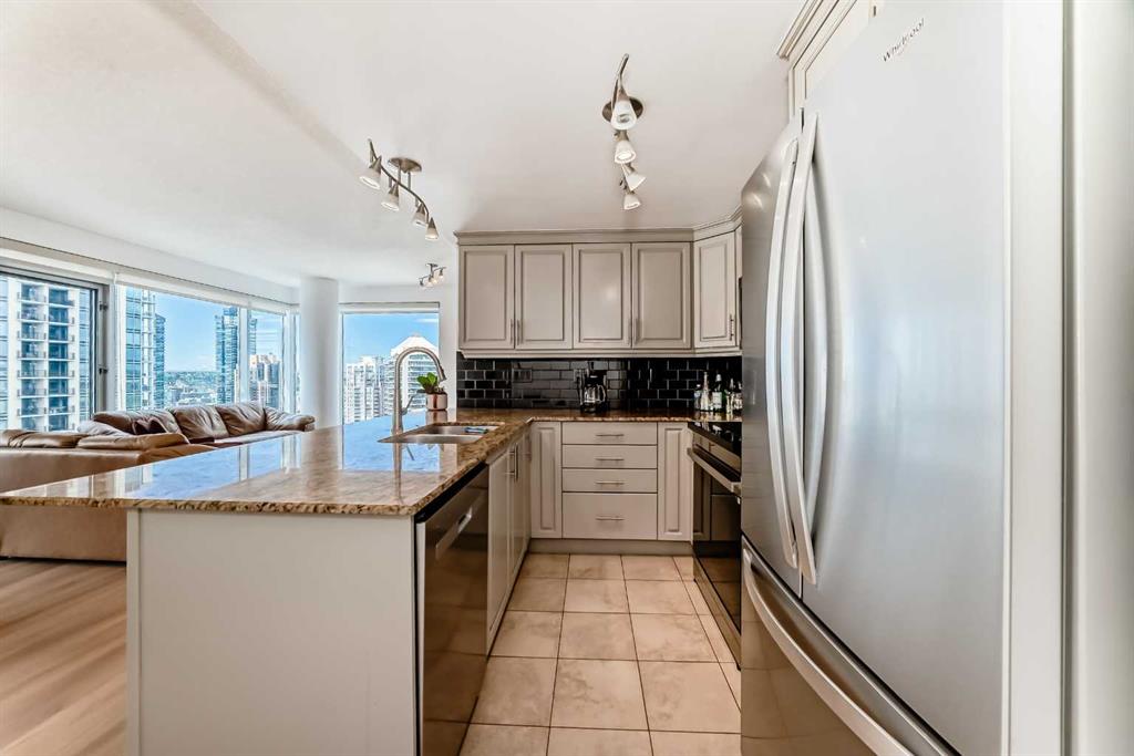 Fifth View of 2408, 910 5 Avenue SW, Downtown Commercial Core, Calgary, Alberta, T2P 0C3