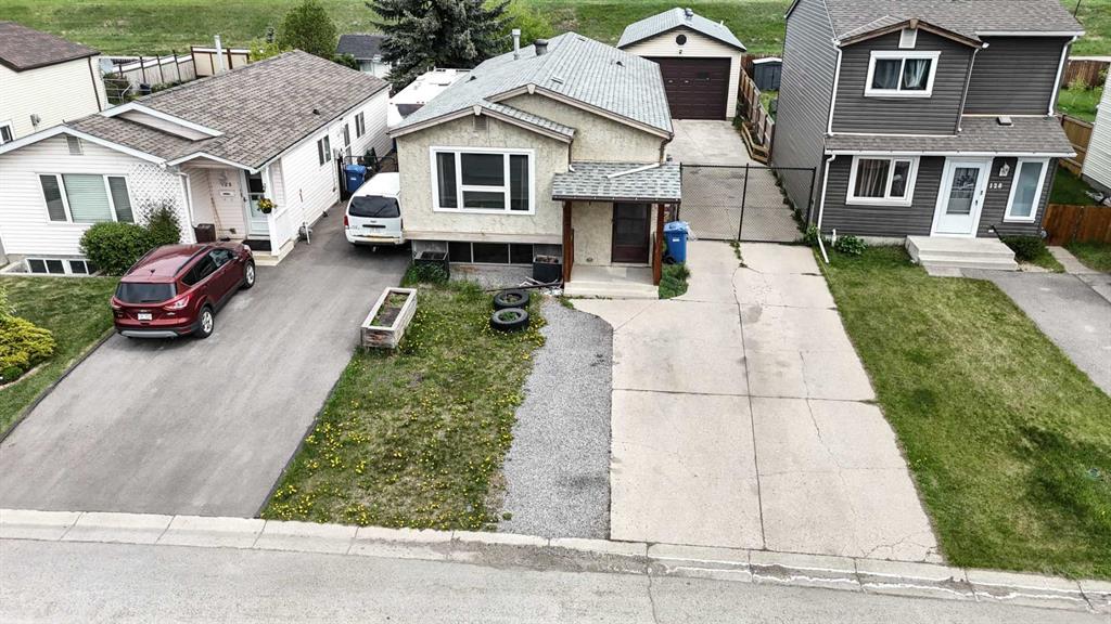 Fourth View of 124 Abingdon Way NE, Abbeydale, Calgary, Alberta, T2A 6R8