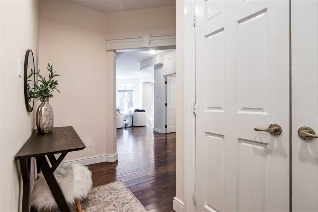 Third View of 8101, 400 Eau Claire Avenue SW, Eau Claire, Calgary, Alberta, T2P 4X2