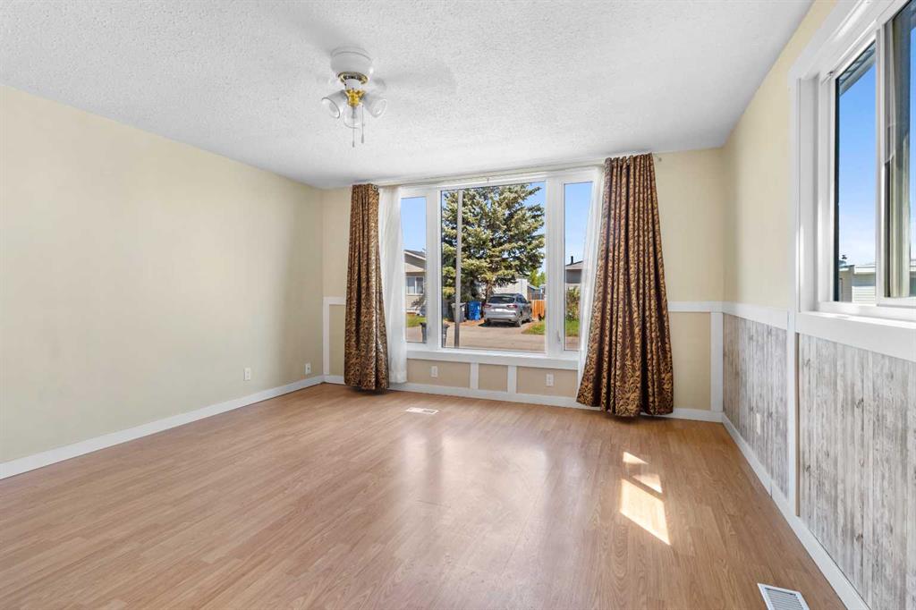Fifth View of 147, 5344 76 Street , Normandeau, Red Deer, Alberta, T4P 2A6